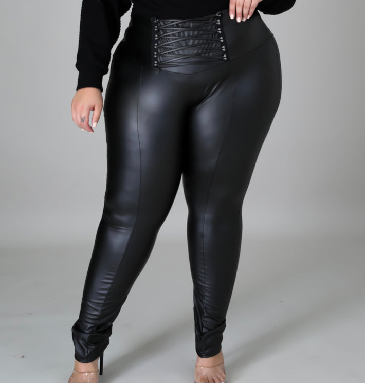 Top Priority Leggings-CURVY